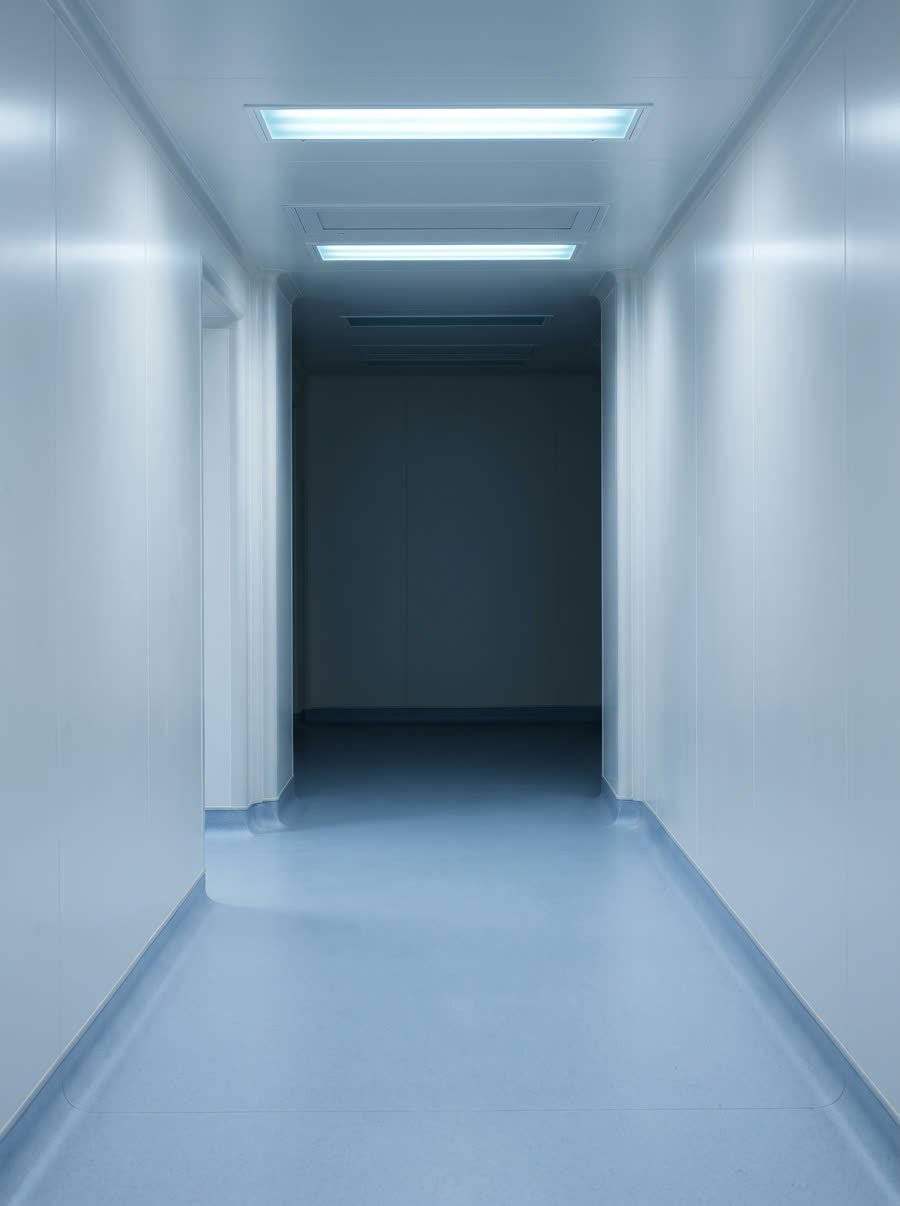 Cleanrooms and labs, finished in hygienic wall cladding with a coved floor junction.